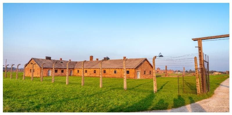 Jour 1 :  France / Varsovie