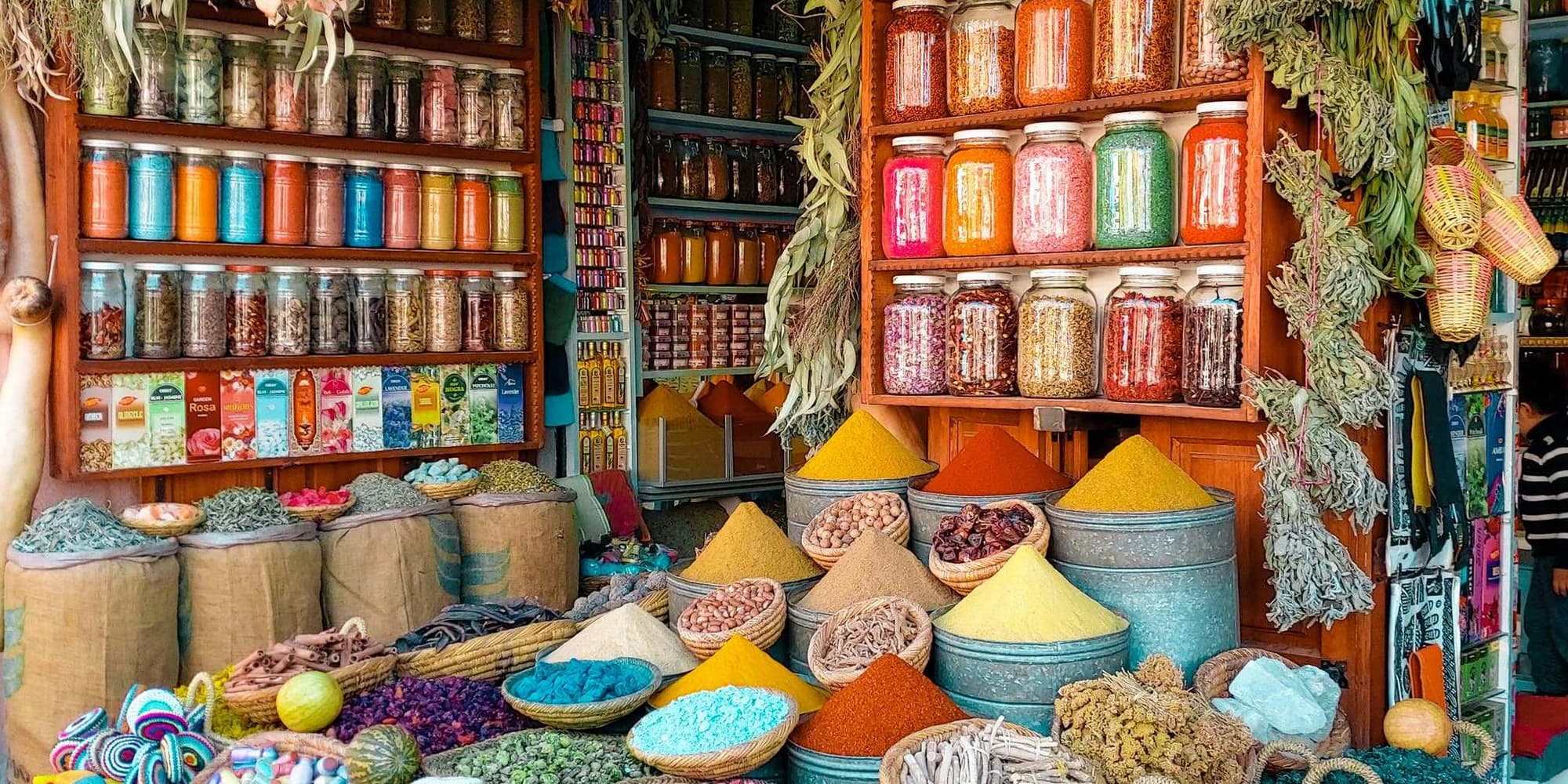 2°GIORNO: CASABLANCA - RABAT - FEZ