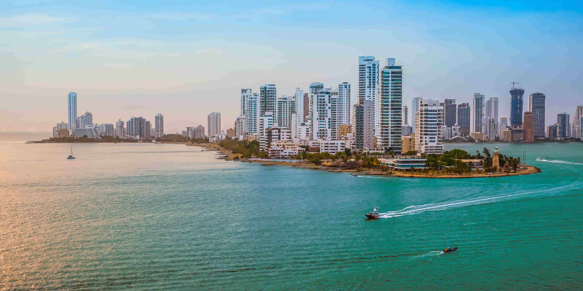 DÍA 5 • MEDELLÍN - CARTAGENA 