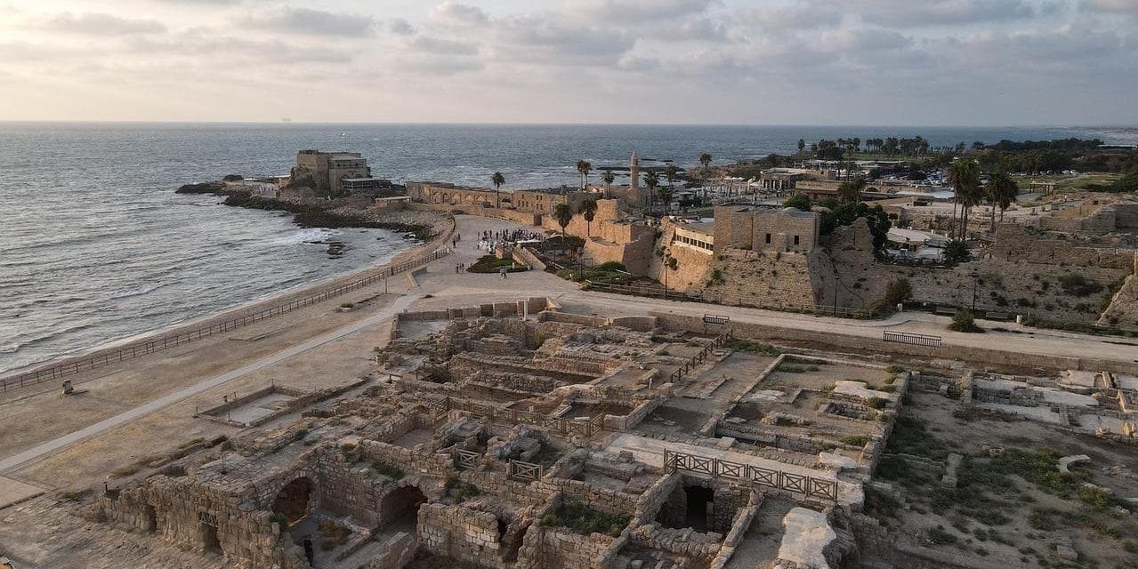 Día 16 | Viernes | HAIFA – CESÁREA – TEL AVIV 