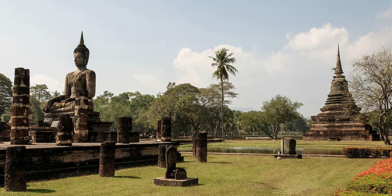 DÍA 4: VIE  AYUTTHAYA – LOPBURI – SUKHOTHAI