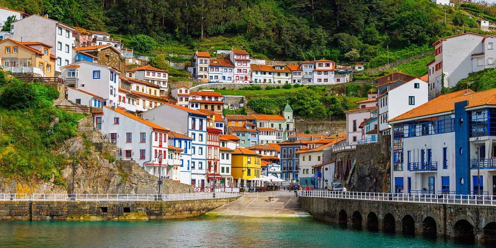 Día 3. RIBADEO – PLAYA DE LAS CATEDRALES – CUDILLERO