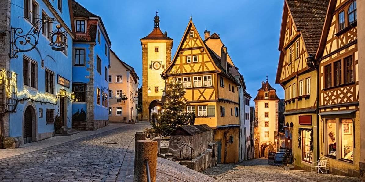 DÍA 10 FRANKFURT • ROTEMBURGO • PRAGA (Martes)