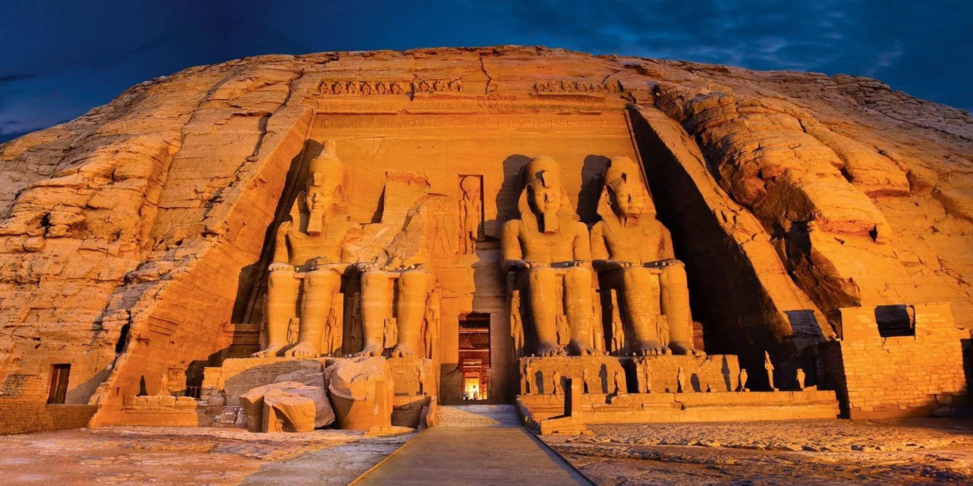 DÍA 8 • ASWAN - EL CAIRO 