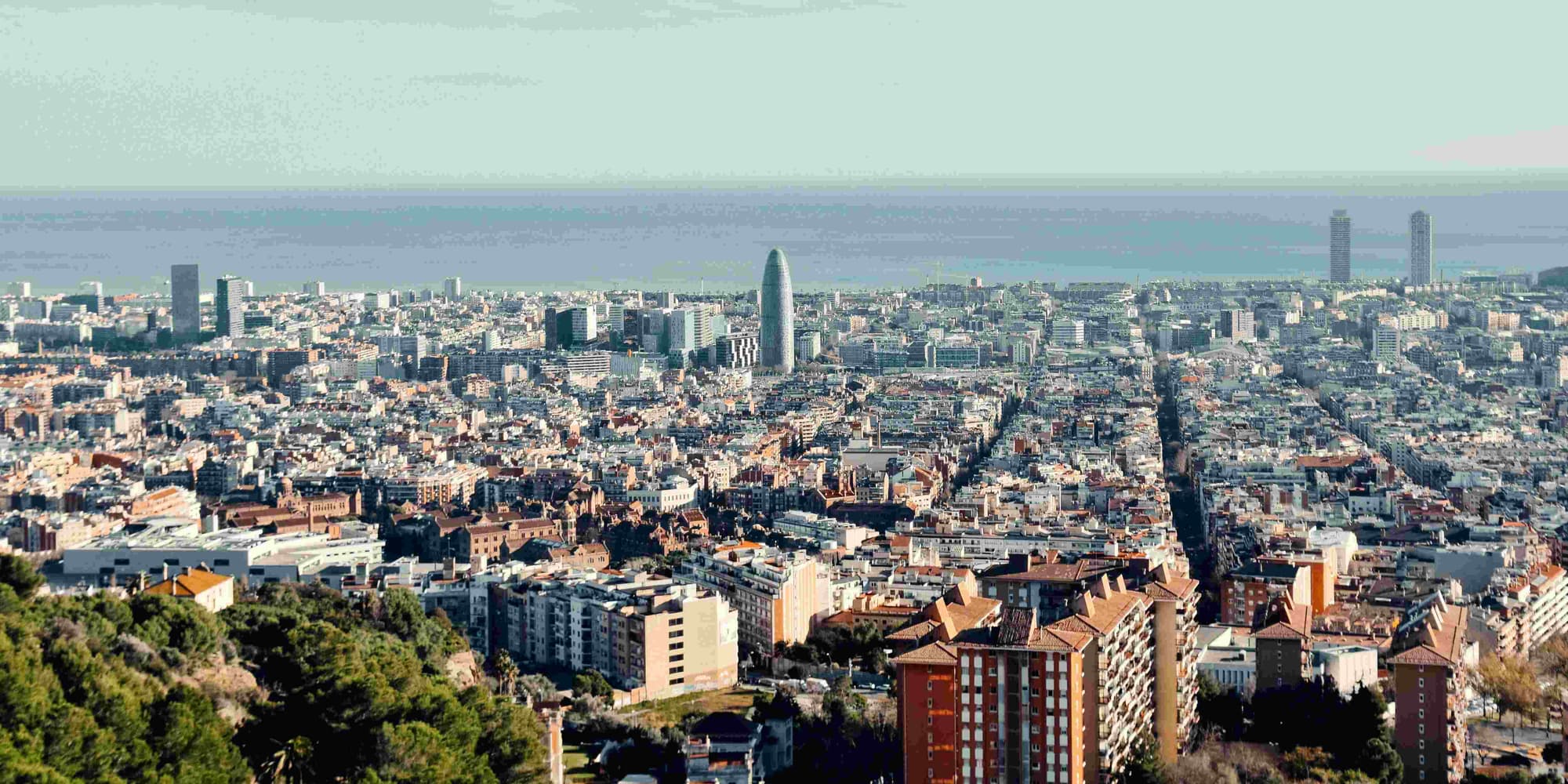 DAY 2: BARCELONA – CULTURE AND SEA