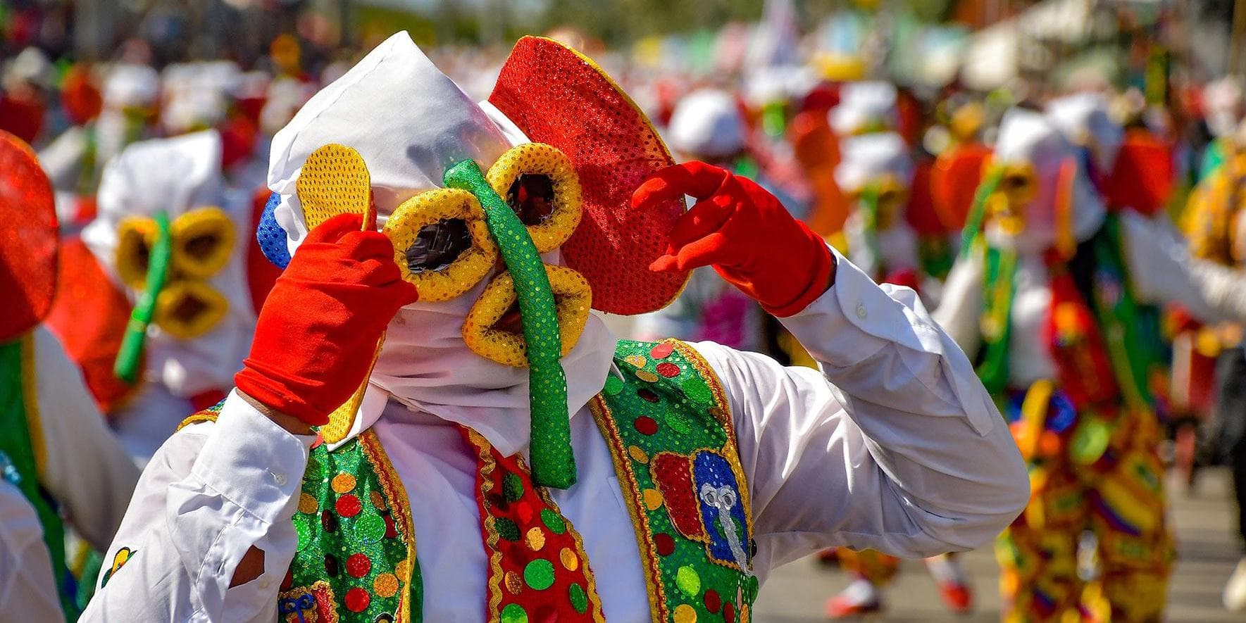 DAY 3 • BARRANQUILLA – GREAT PARADE OF TRADITION