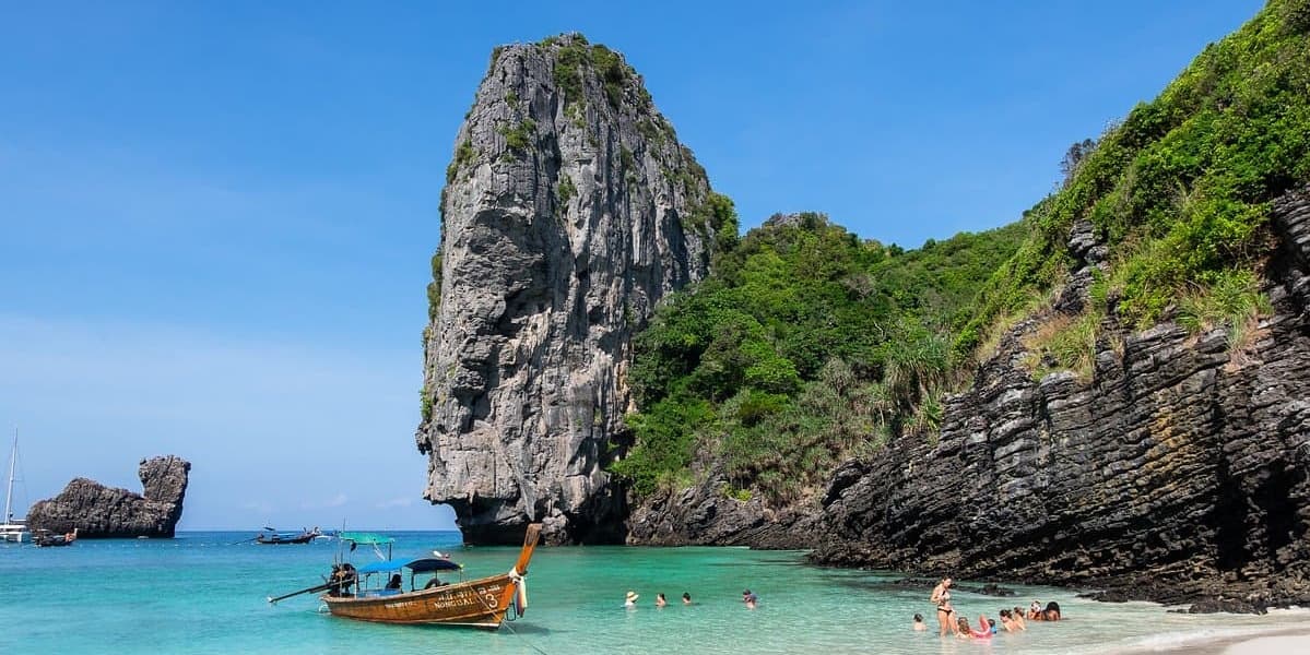 DÍA 8 • BANGKOK – PHUKET