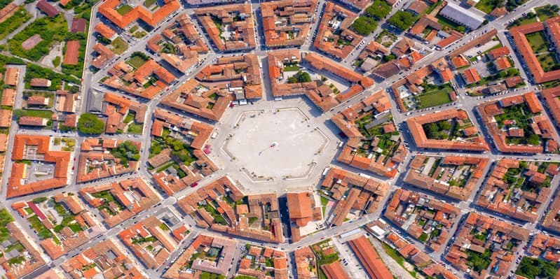 DÍA 4: PALMANOVA, UDINE