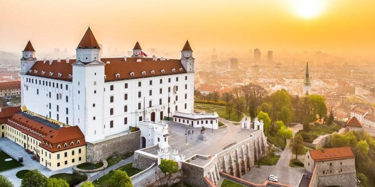 DAY 7 - BUDAPEST – BRATISLAVA  – PRAGUE