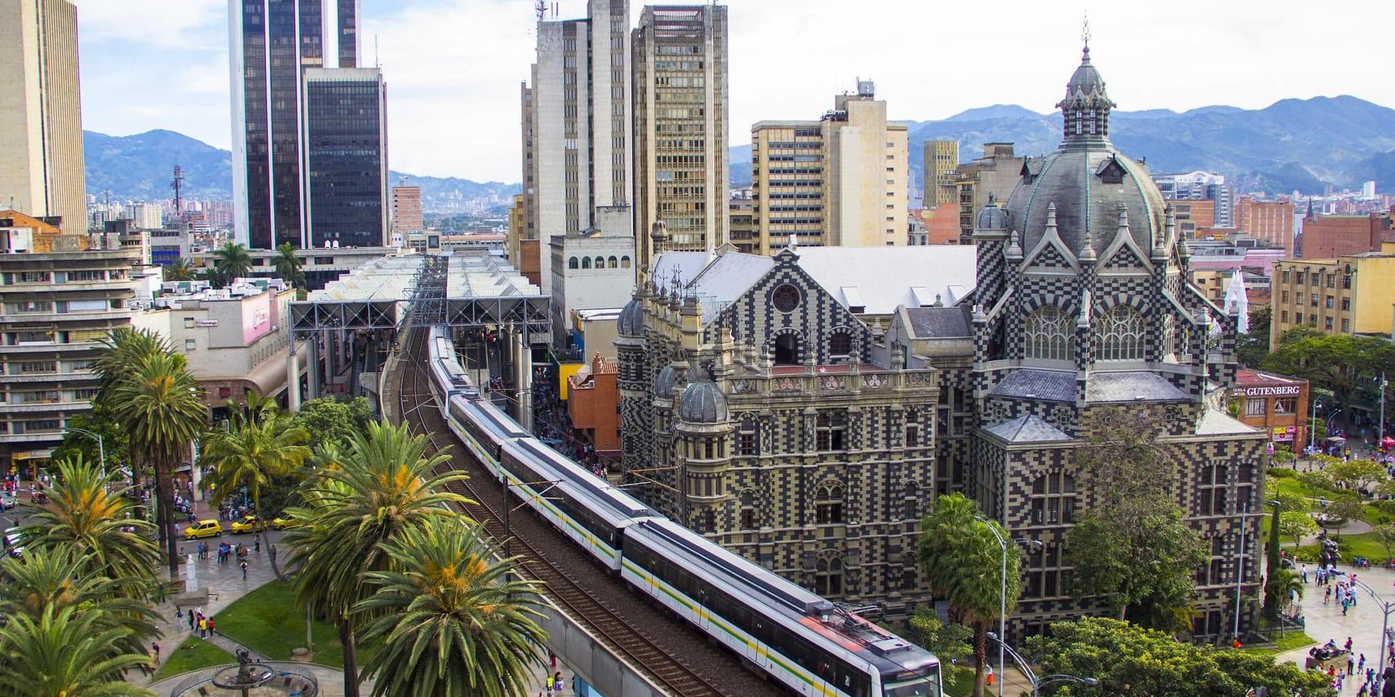 DÍA 4 • MEDELLÍN