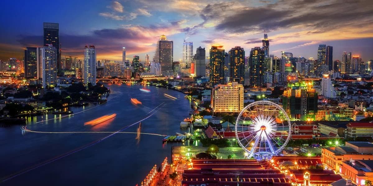 DÍA 1 LUN/MIE/SAB: LLEGADA A BANGKOK