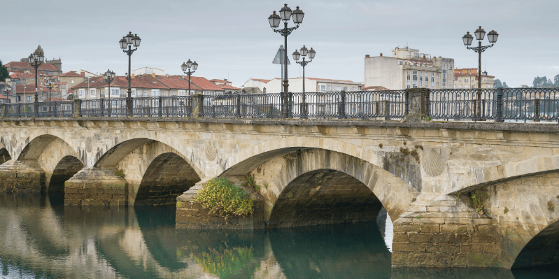 Día 2. VALENÇA DO MIÑO – TUI– PONTEVEDRA