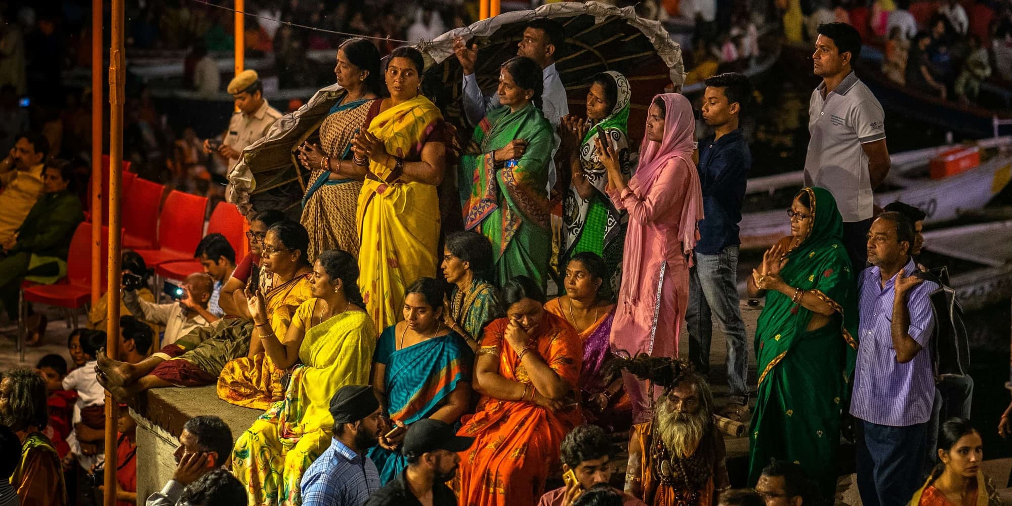 Giorno 13: KHAJURAHO / VARANASI (in volo)