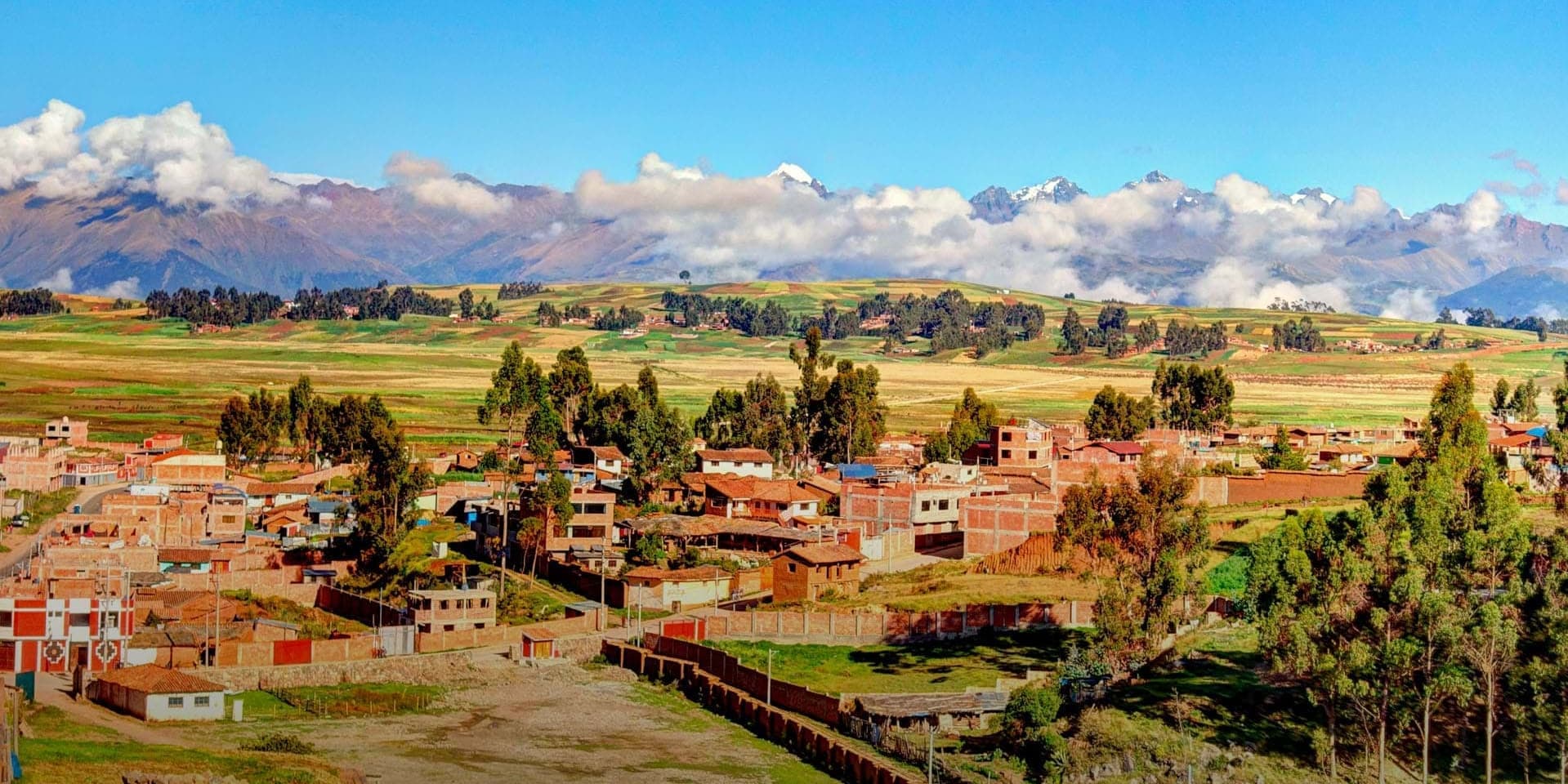 DAY 03 INCA VILLAGE OF CHINCHINERO, MORAY TERRACES AND INCA VILLAGE OF OLLANTAYTAMBO