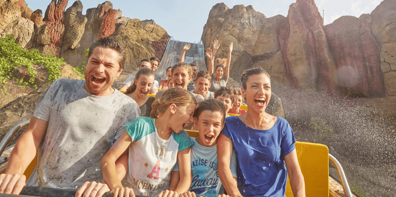 11 abril. Port Aventura