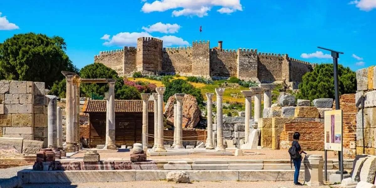 DÍA 7 • PAMUKKALE - SELCUK - IZMIR/KUSADASI*