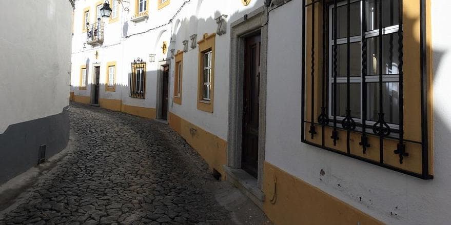 6º Giorno – COIMBRA – TOMAR – CASTELO VIDE – MARVAO – EVORA