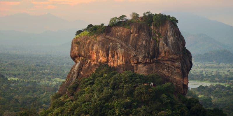 SIGIRIYA / POLONNARUWA