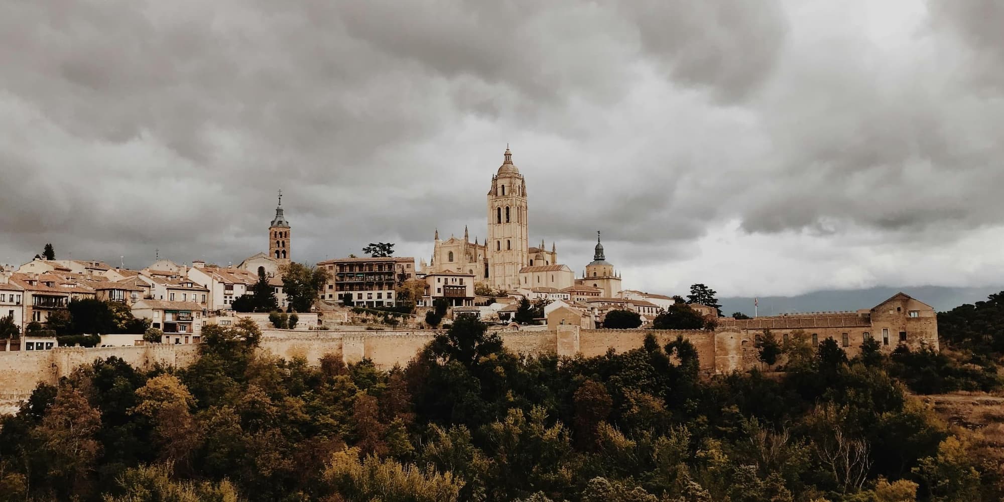 Giorno 4:  LEON – ASTORGA – CASTRILLO POLVAZARES – FONCEBADON – CRUZ DE FERRO  – O’CEBREIRO – LUGO