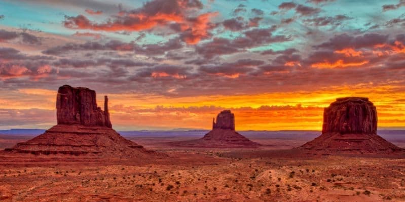 MONUMENT VALLEY