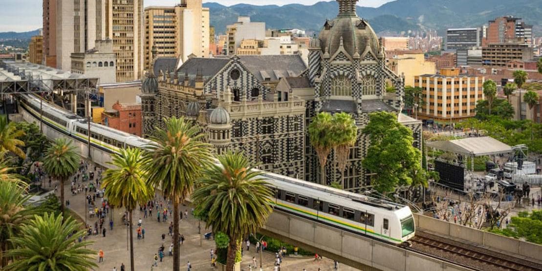 DÍA 4 • CALI - MEDELLÍN