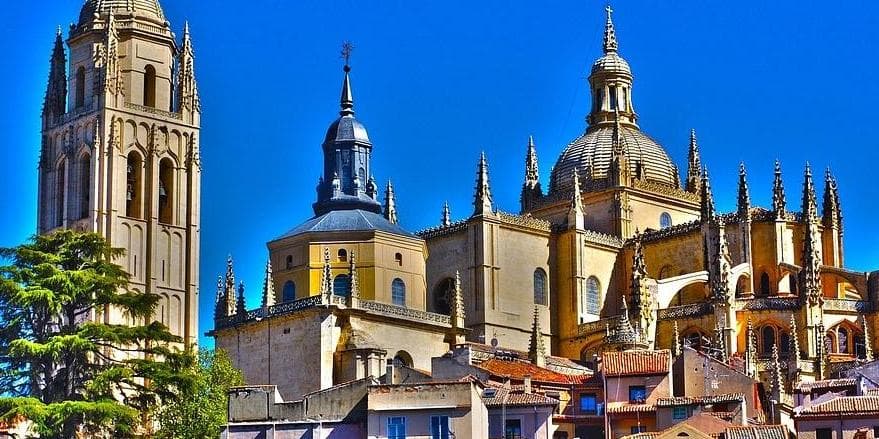 2º Giorno – MADRID - SEGOVIA – AVILA