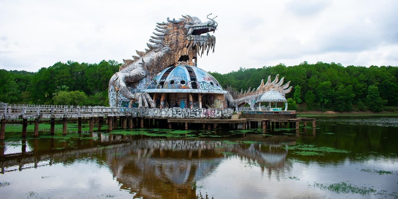 Giorno 08: Hoi An-Hue visita (B,L)