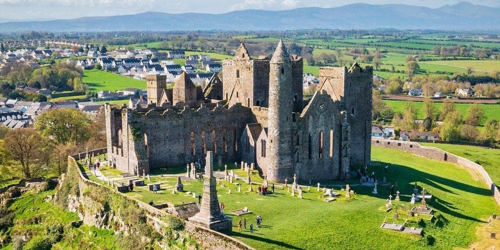 DÍA 12 · TRALEE – ROCK OF CASHEL – KILKENNY – DUBLÍN