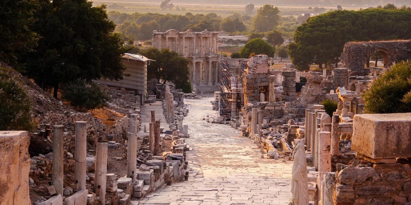 DÍA 8 •  PAMUKKALE – SELÇUK – IZMIR/ KUŞADASI*