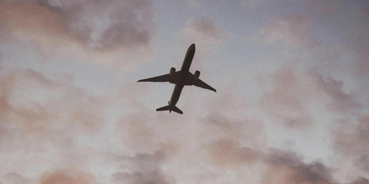 Día 1º (Lunes) AMERICA - MADRID