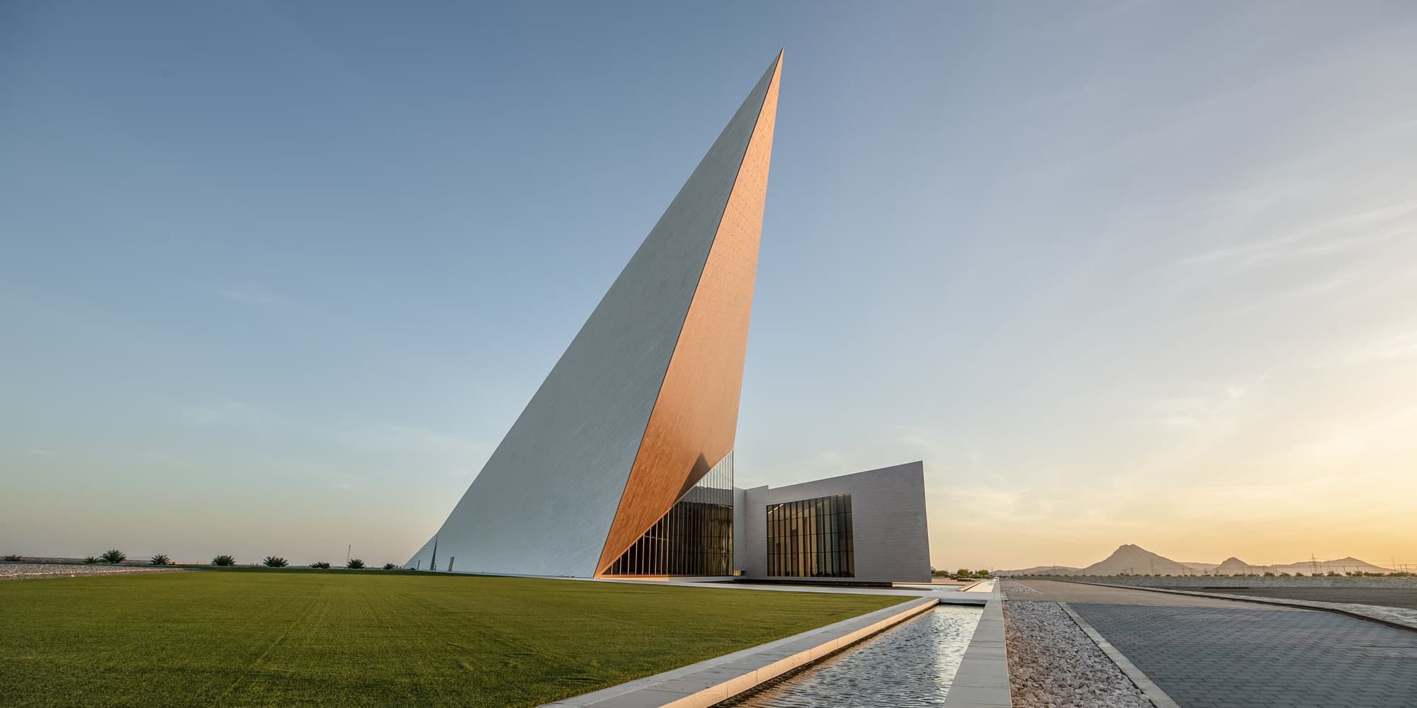 DAY 06 | NIZWA – OMAN ACROSS – JABAL AKDHAR (4WD)​