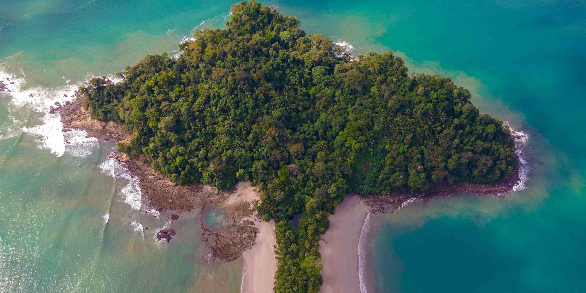 DÍA 6 • VOLCAN ARENAL - MANUEL ANTONIO 