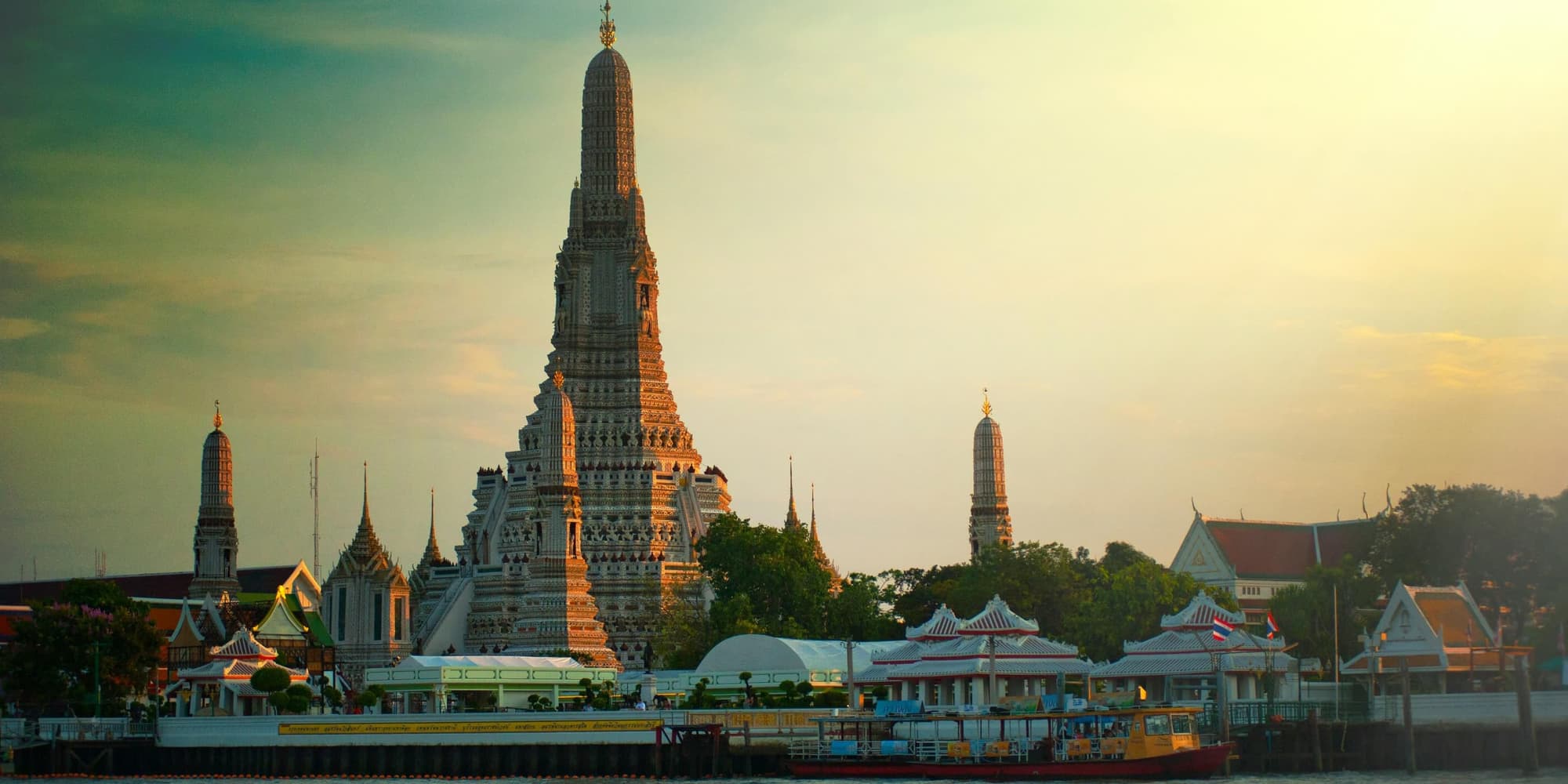 DÍA 1: MAR LLEGADA A BANGKOK