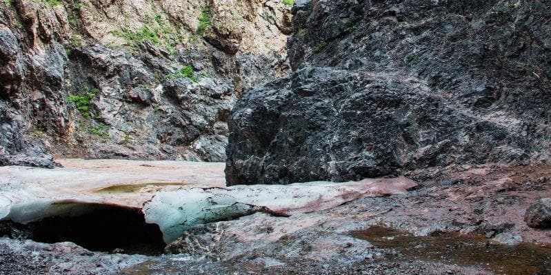 TSAGAAN SUVRAGA/VALLE YOLYN AM