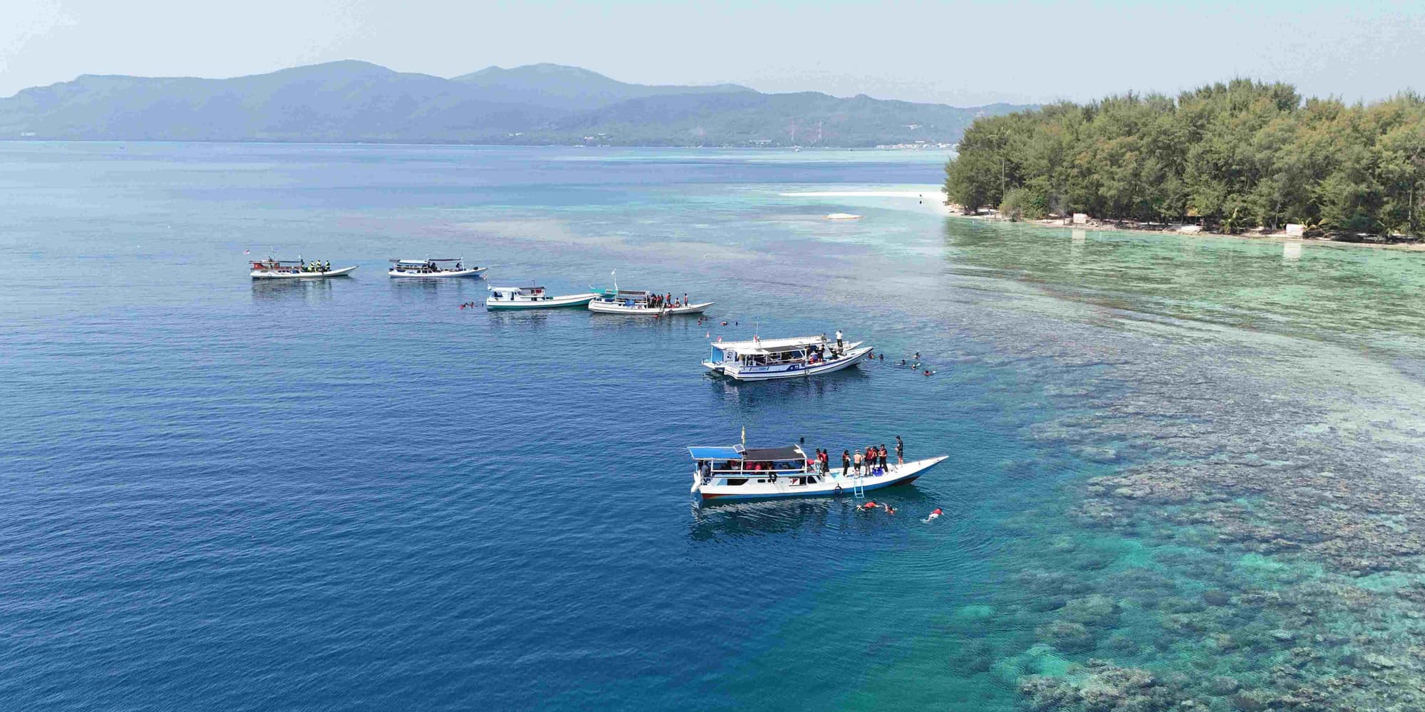 JOUR 3 : ROUTE VERS LE LAC TOBA – DÉTENTE ET NATURE