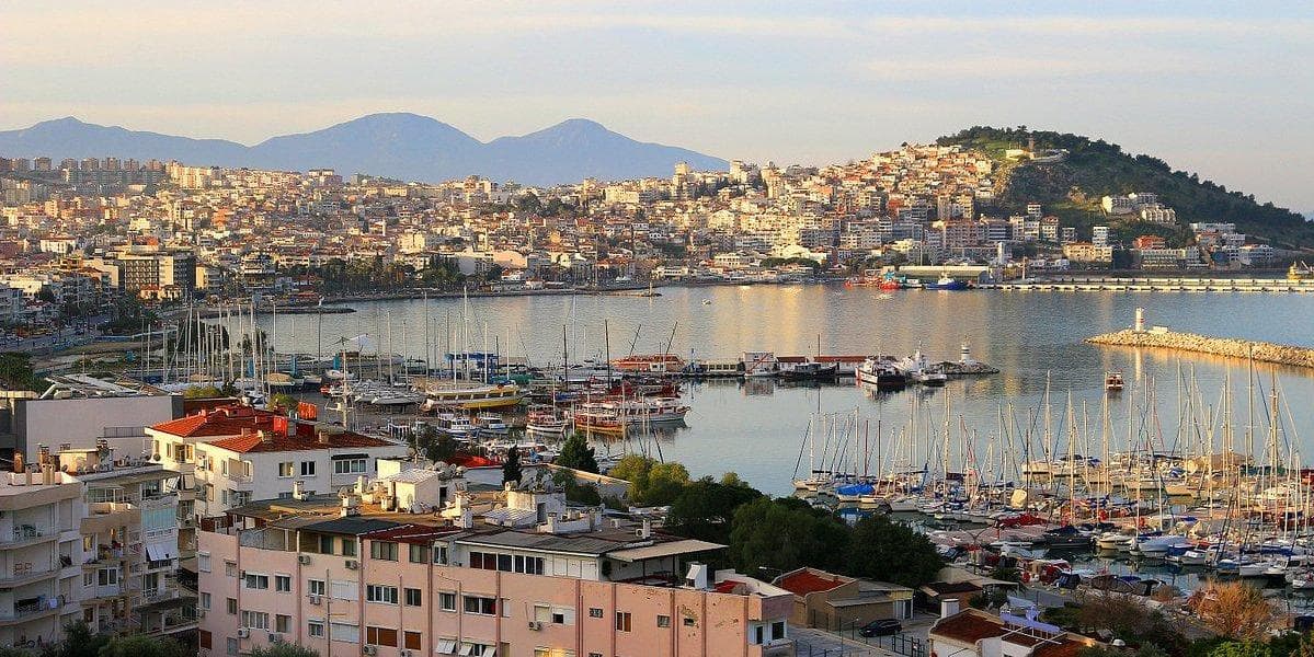 DÍA 10 • KUSADASI - PATMOS - PIREOS