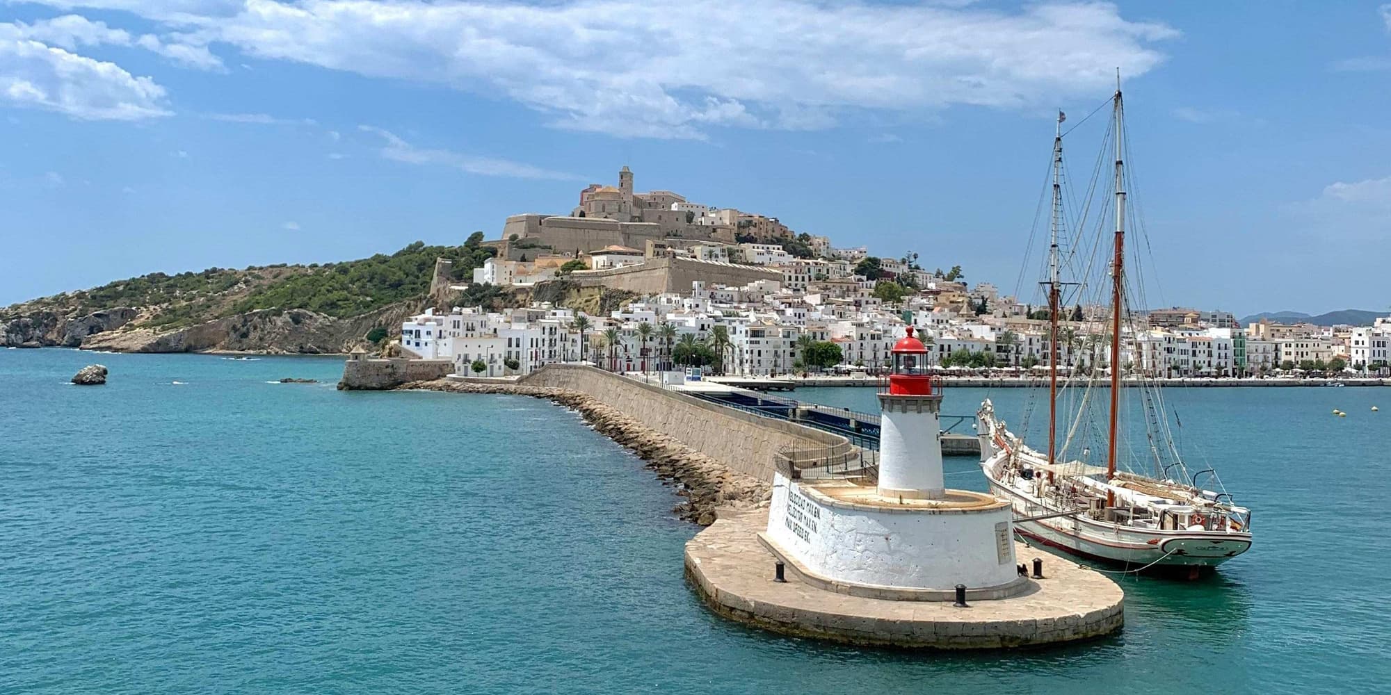 DÍA 3: ISLA DE ESPALMADOR – NATURALEZA Y AVENTURA SUBMARINA