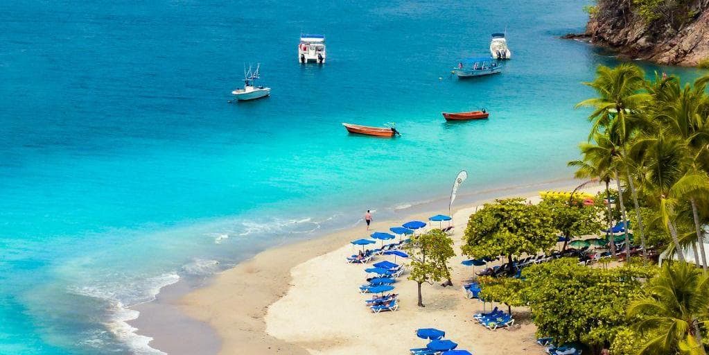 Día 3 - Tour Isla Tortuga con Transporte