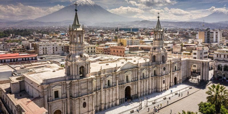 LIMA/AREQUIPA