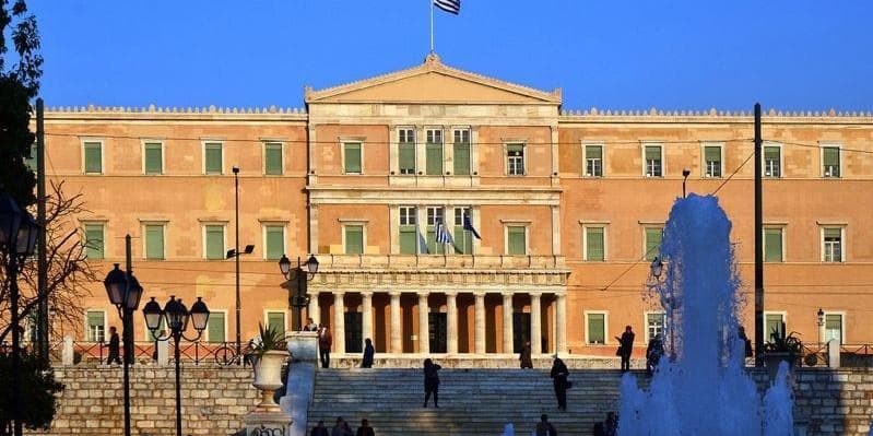 Día 2: Visita de la ciudad – sin museo de Acropolis  