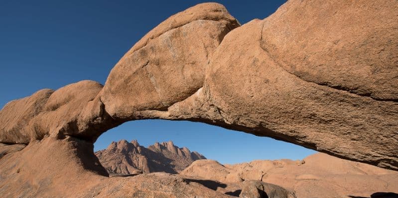 TWYFELFONTAINS / SPITZKOPPE