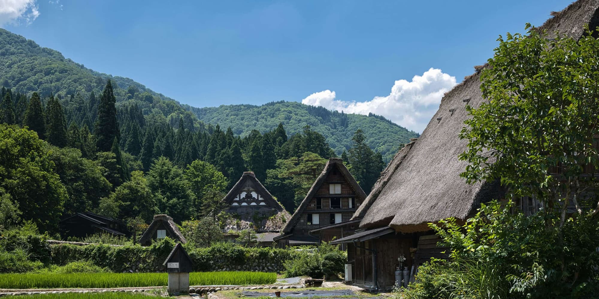 DAY 08 KANAZAWA – SHIRAKAWA – TAKAYAMA – GERO (FRIDAY)