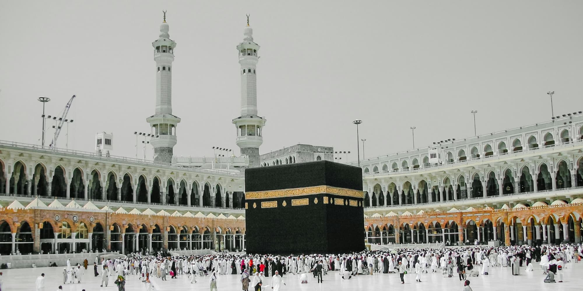 A Spiritual Journey with Luxury and ComfortRound‑trip flight tickets from Dubai to Jeddah