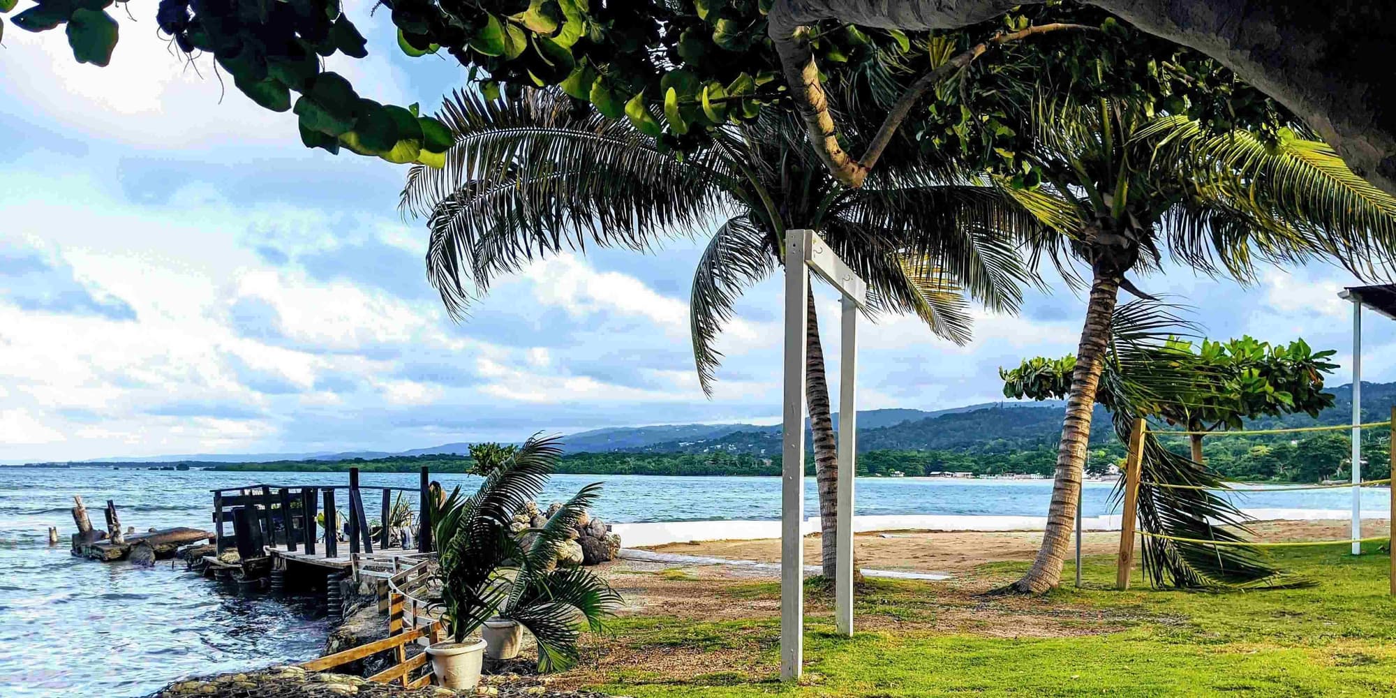 DAY 4: FLIGHT TO FIJI ISLANDS AND CHECK-IN AT AN ADAPTED RESORT