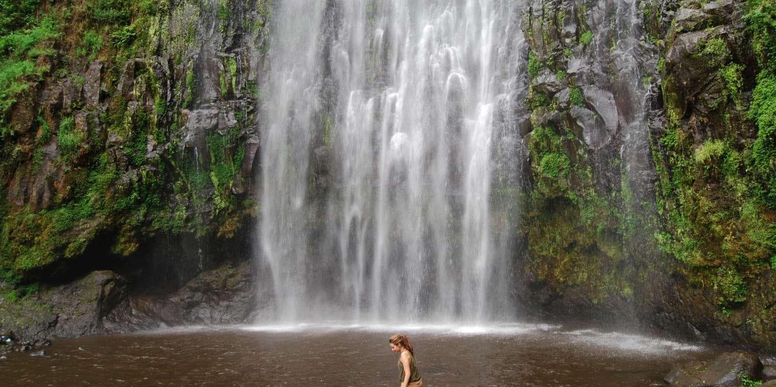 Dia 1: Natureza e Cultura em Kilimanjaro
