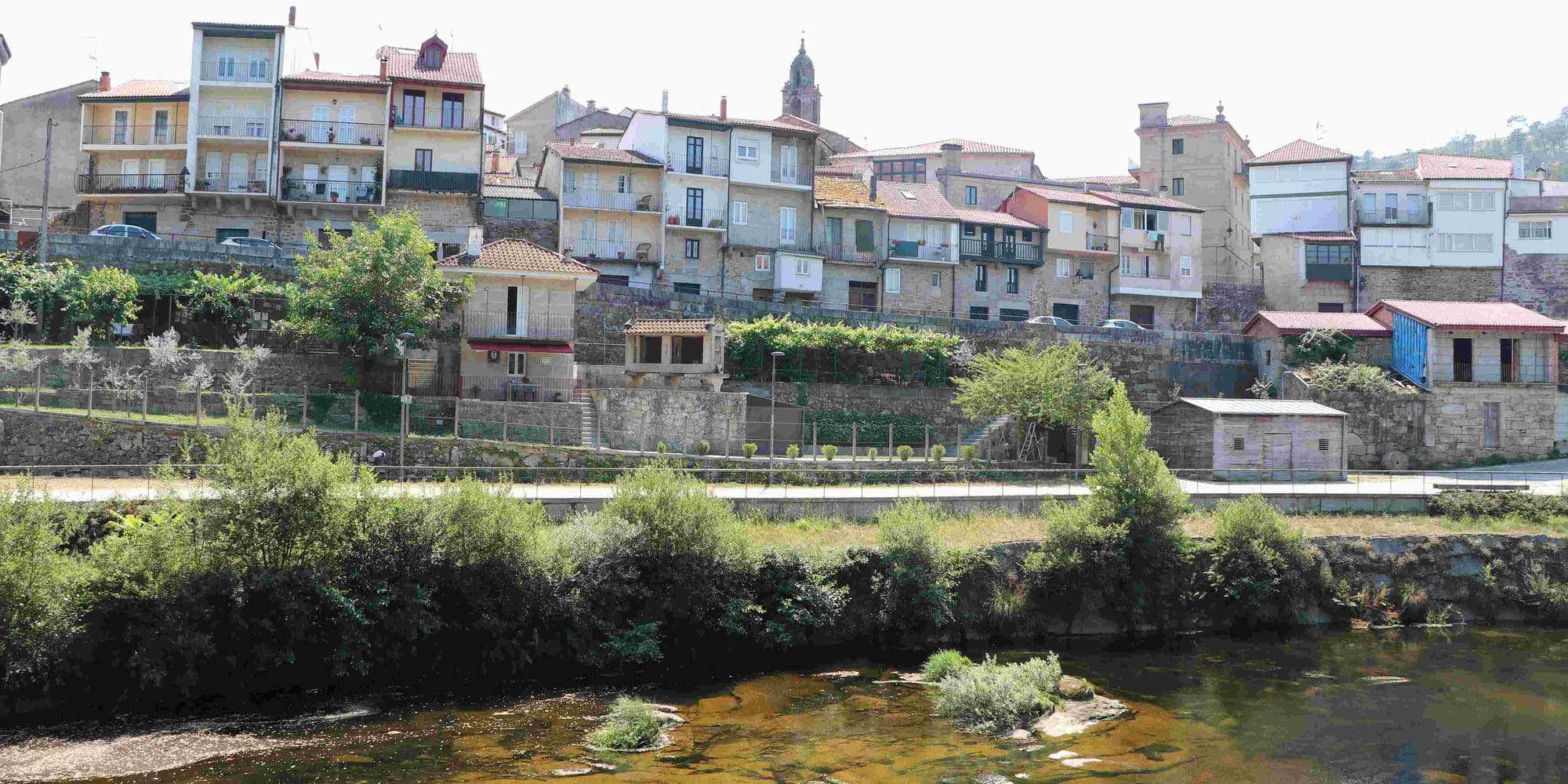 DAY 1: ARRIVAL IN RIBADAVIA