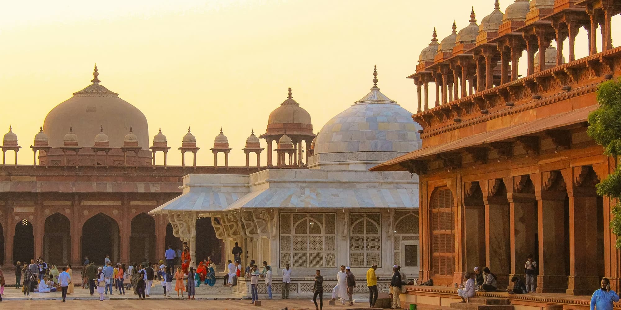 Giorno 10: JAIPUR / FATEHPUR SIKRI / AGRA (240 km, 5 ore circa) 