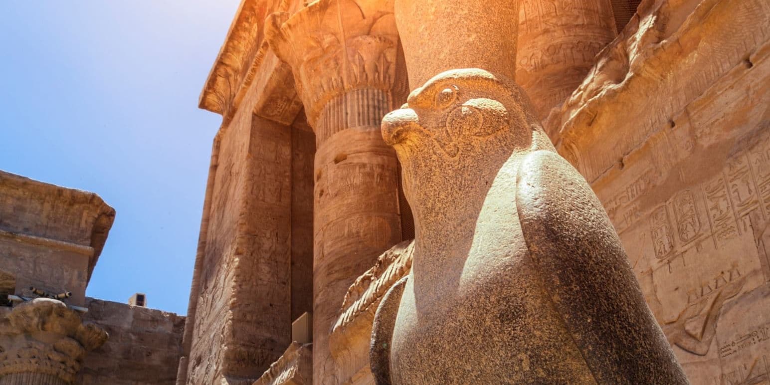 Dia 4 | Asuán - Kom Ombo - Edfú: La Dualidad de los Dioses y el Rescate de Templos