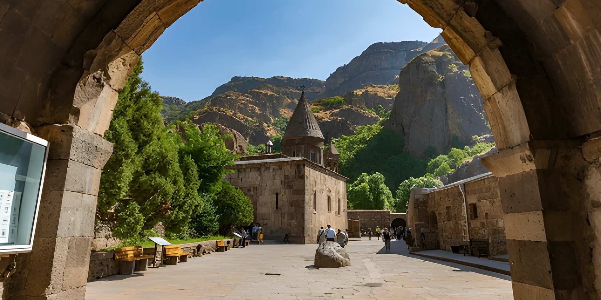 Día 4 | Ereván – Gegharkunik – Garni – Kotayk – Ereván, naturaleza y espiritualidad