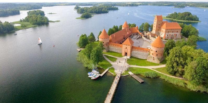 VILNIUS/TRAKAI/KLAIPEDA